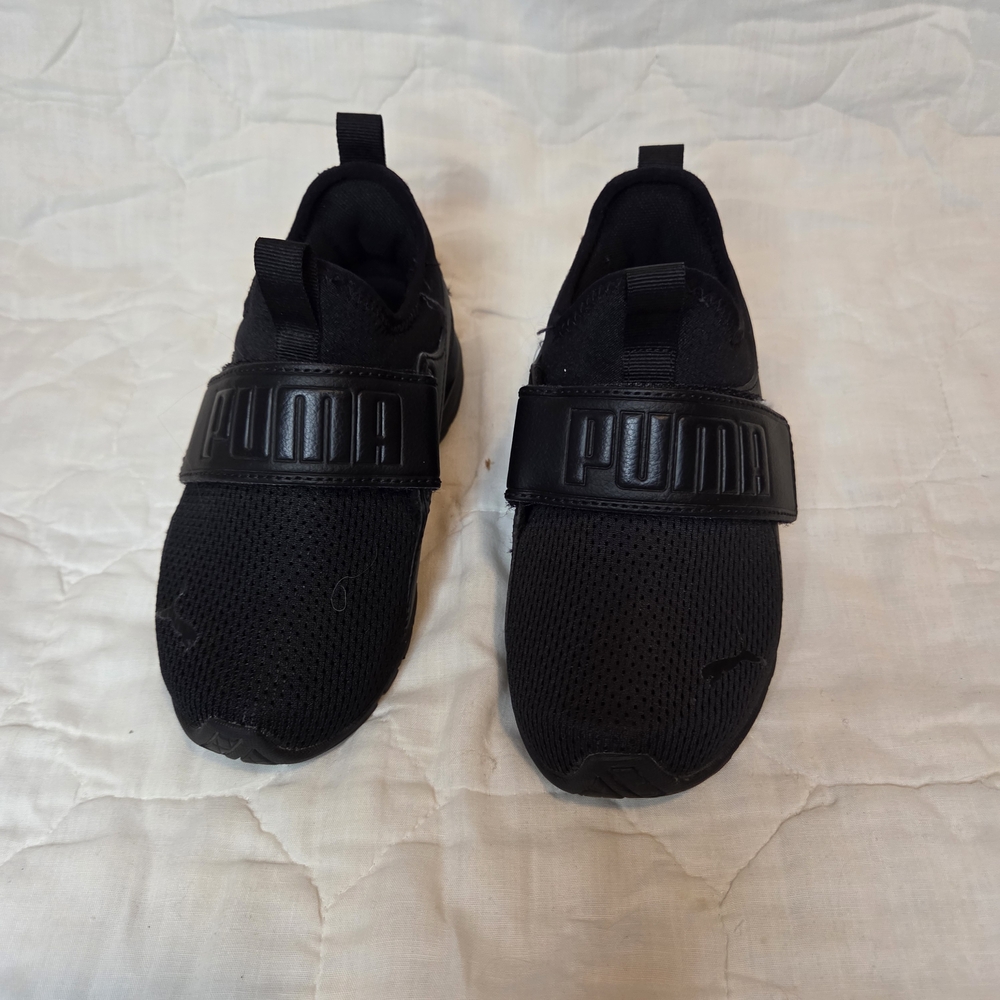 PUMA Black Slip-On Sneakers